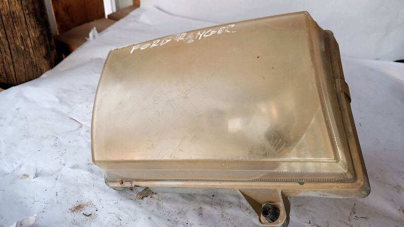 Headlights Ford Ranger RHS 1994 to 2000