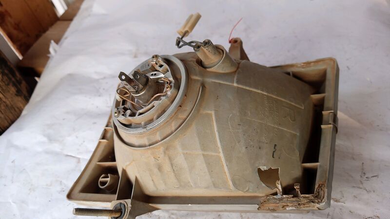 Headlights Ford Ranger RHS 1996 to 1994