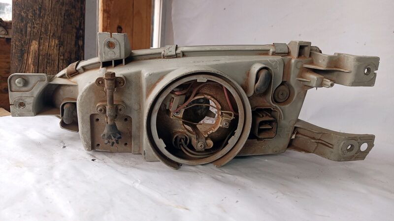 Headlights Hyundai Accent RHS 1995 to 1999