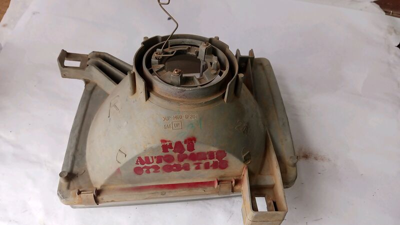 Headlights Nissan Navara Mk2 RHS 1997 to 2000