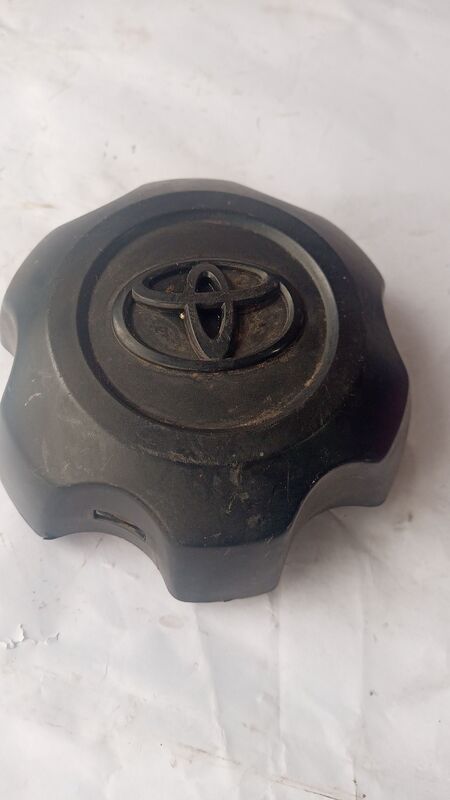 Centre Caps for Rims Toyota Hilux D4D Single Cap 2012 to 2015