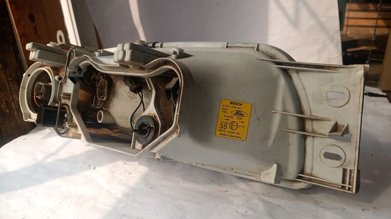 Headlights Ford Fiesta Mk4 RHS 1995 to 2002