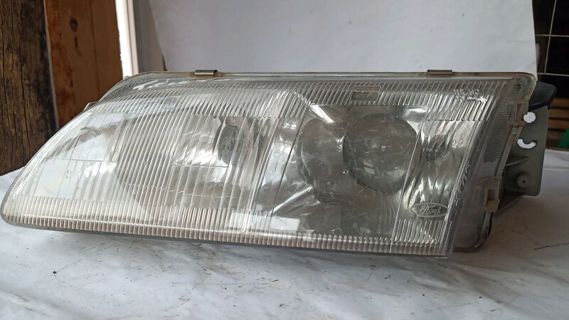 Headlights Ford Telstar LHS 1997 to 1999