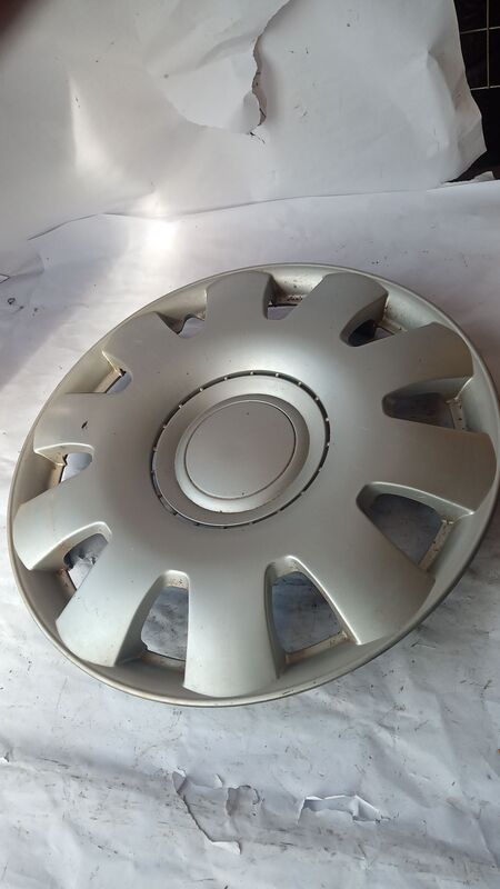 Hub Caps Aftermarket Aftermarket 14 inch