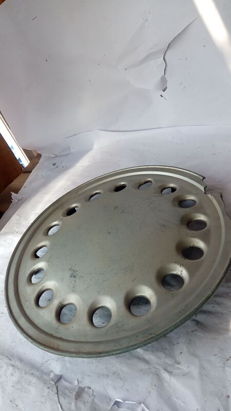 Hub Caps Aftermarket Aftermarket 13 inch