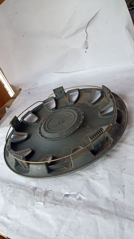 Hub Caps Aftermarket Aftermarket 14 inch