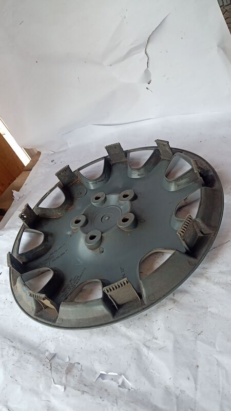 Hub Caps Aftermarket Aftermarket 15 inch