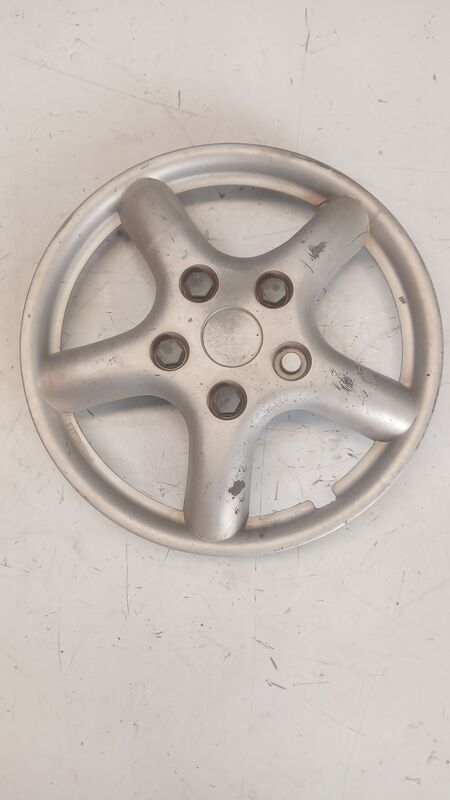 Hub Caps Aftermarket Aftermarket 13 inch