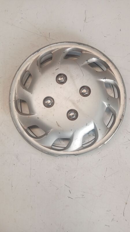 Hub Caps Aftermarket Aftermarket 13 inch