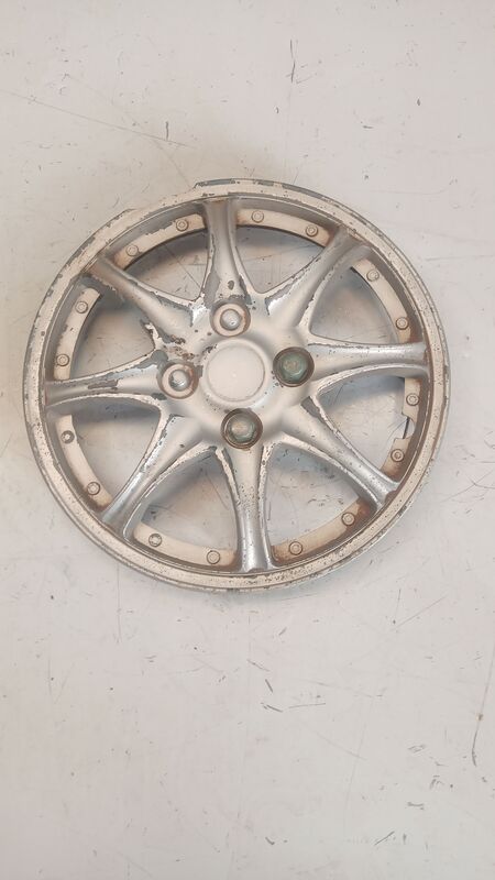 Hub Caps Aftermarket Aftermarket 13 inch