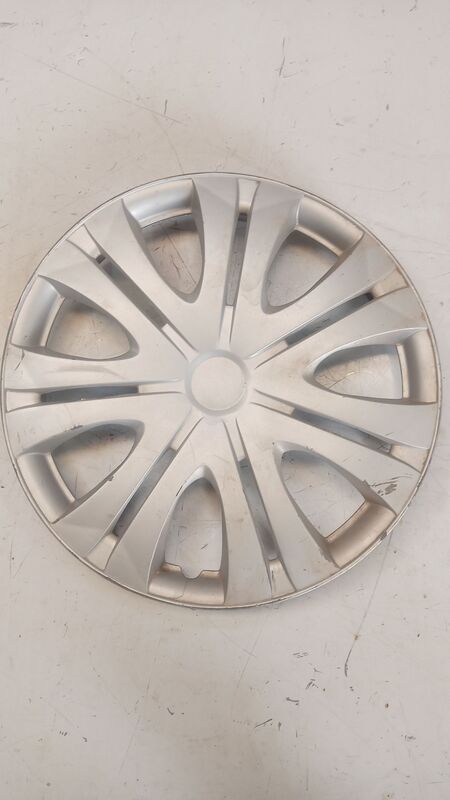 Hub Caps Aftermarket Aftermarket 16 inch