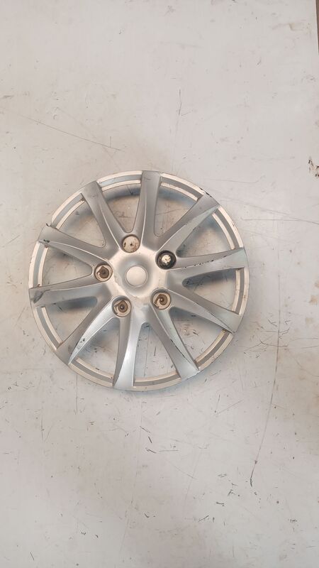 Hub Caps Aftermarket Aftermarket 13 inch