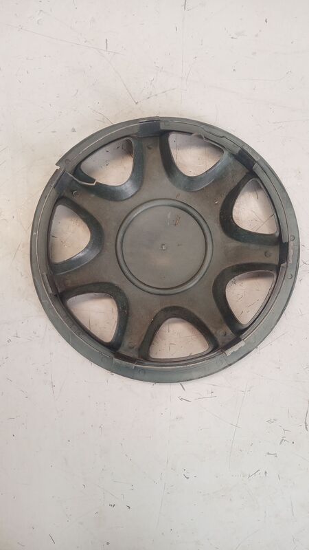 Hub Caps Aftermarket Aftermarket 14 inch