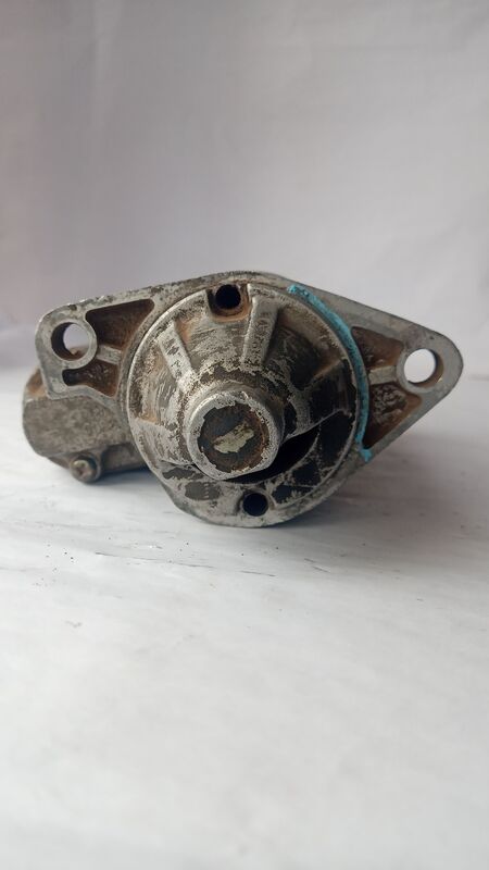 Starter Motor Nissan Hardbody 1Ton 2.4i 8 Teeth 1999 to 2002