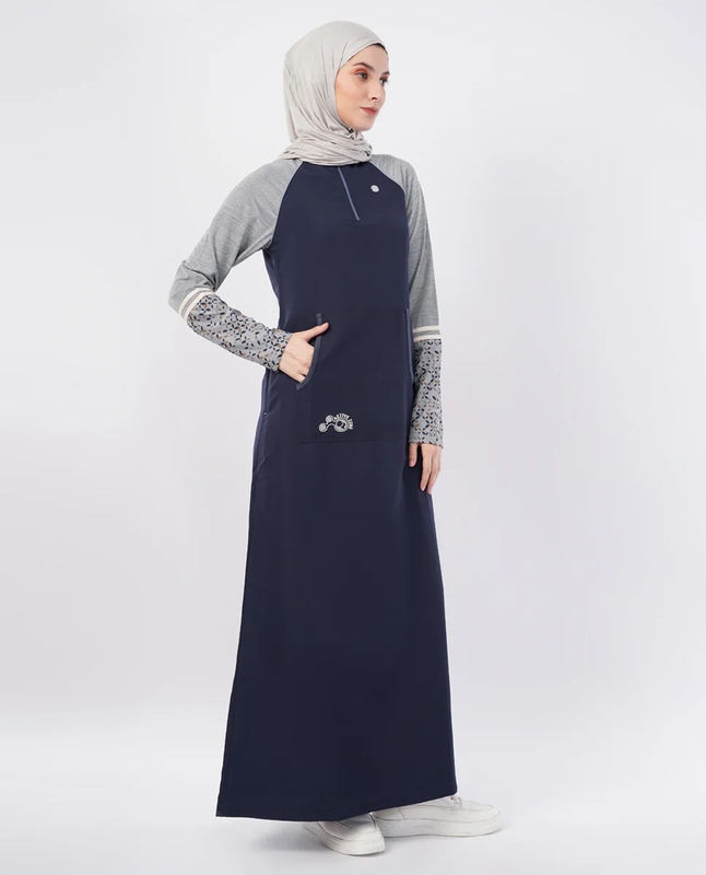 EDGY KANGAROO POCKETS JILBAB