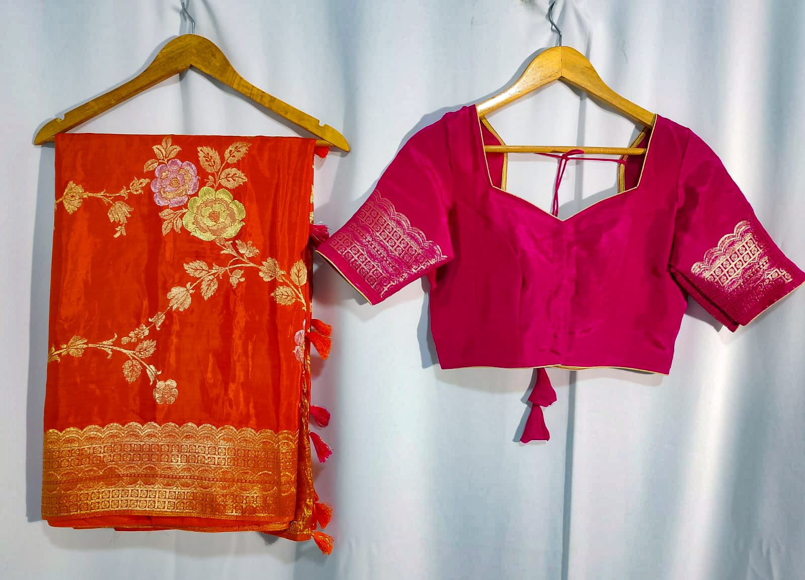 N635: Ready To Ship Beautiful Saree With Stitched Blouse N635: Ready To Ship Beautiful Saree With Stitched Blouse
