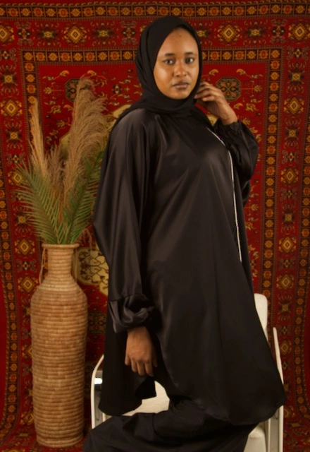 POLISHED DELICATE CAPE