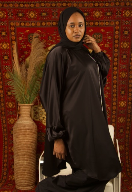 POLISHED DELICATE CAPE