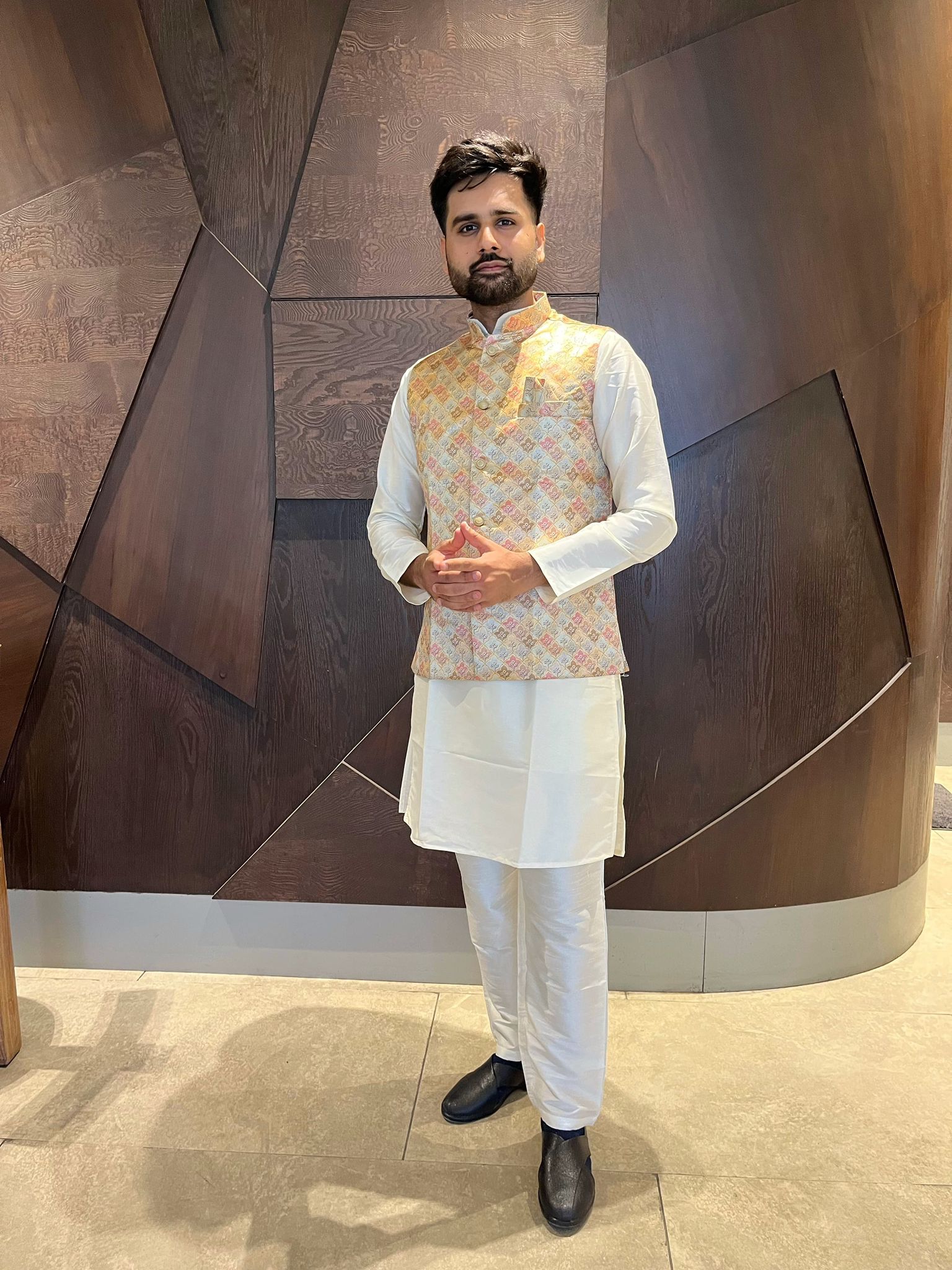 C066: Beautiful Mens Kurata Pajama Sets With Jacket C066: Beautiful Mens Kurata Pajama Sets With Jacket