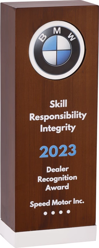 BMW WOOD PLAQUESS TROPHY