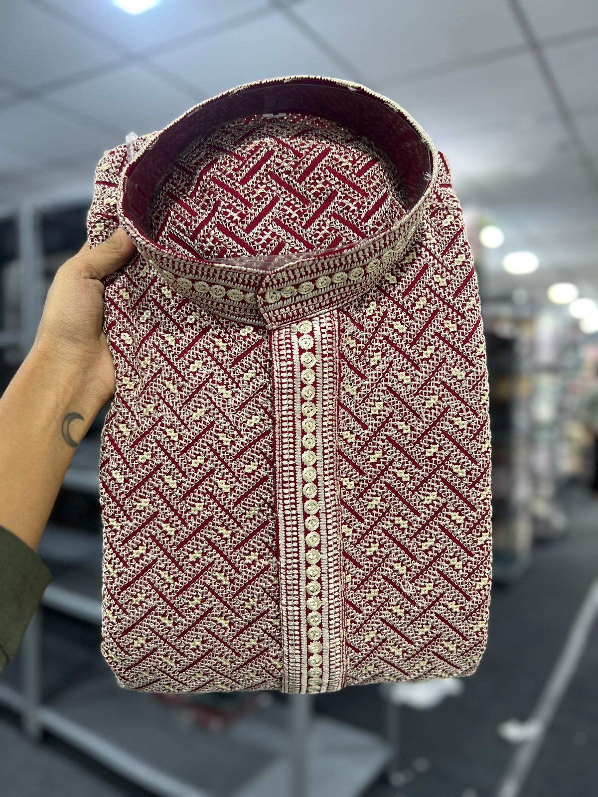 C065: Beautiful Mens Kurta Pajama Sets