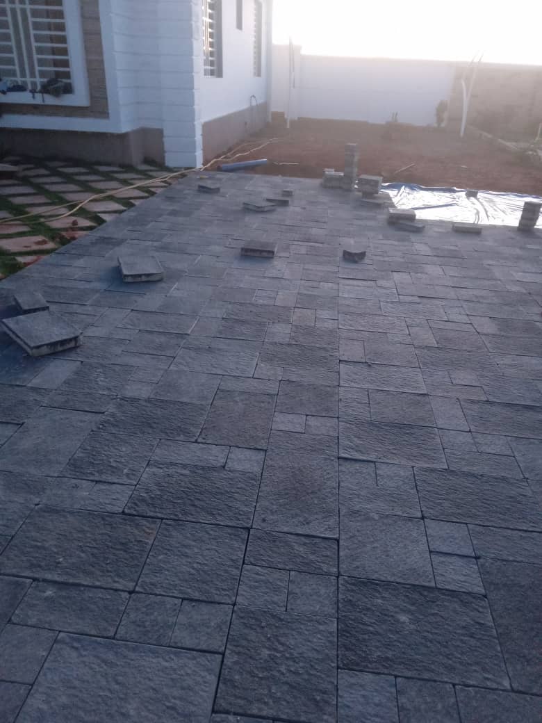 Mhande series (C) paving blocks