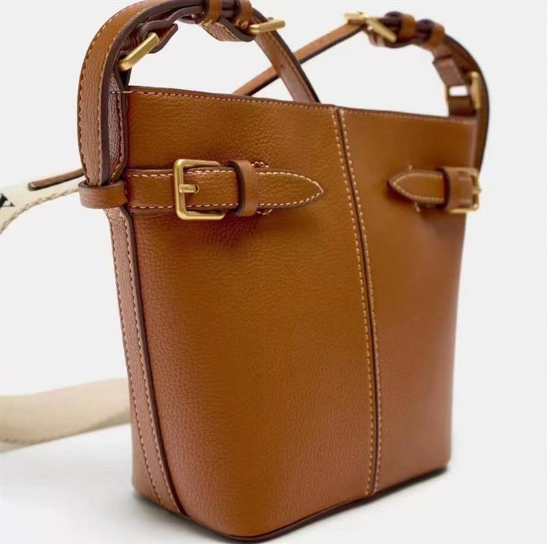 Z JOCKER BUCKLE BAG BROWN