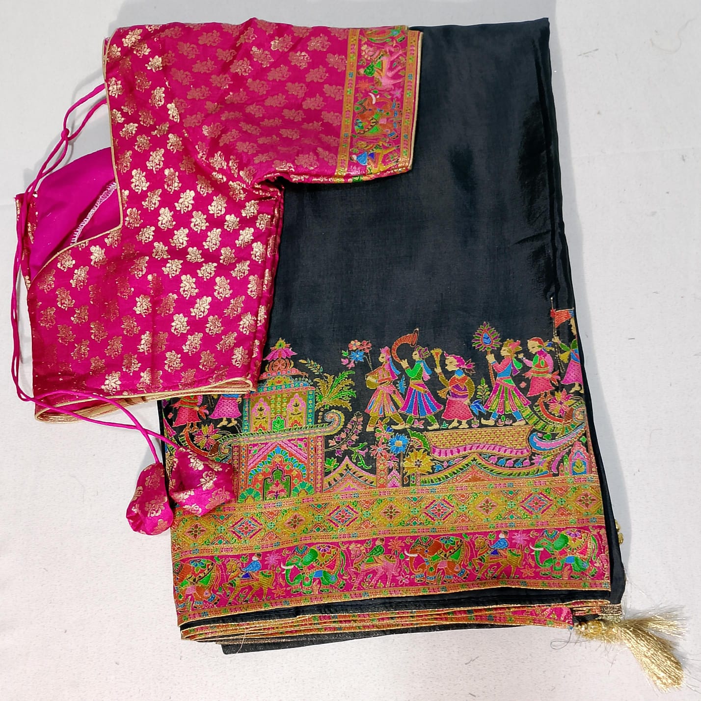 N561: Ready To Ship Beautiful Saree With Stitched Blouse N561: Ready To Ship Beautiful Saree With Stitched Blouse