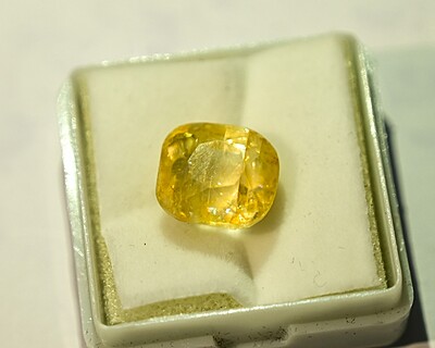 Yellow Sapphire (Pukhraj)