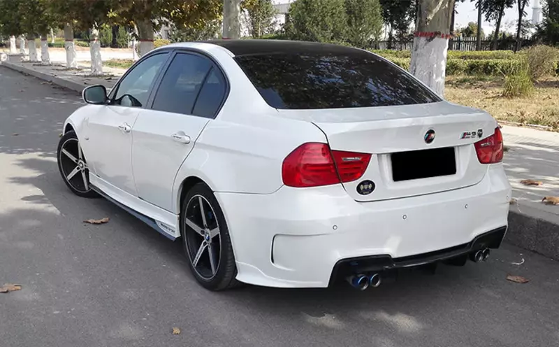 BMW E90 LCI 1M Style Side Skirts (2008–2012)