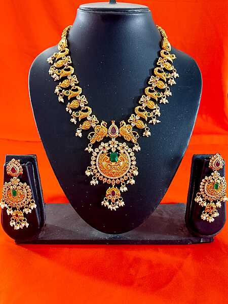 H15 : Ready To Ship Beautiful Peacock Desgin Necklace Set