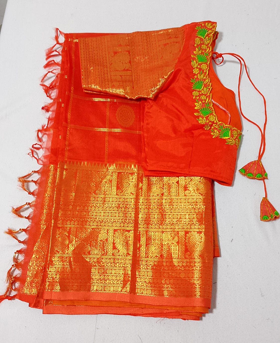 N399: Ready To Ship Beautiful Mangalagiri Saree With Stitched Embroidery Work Blouse