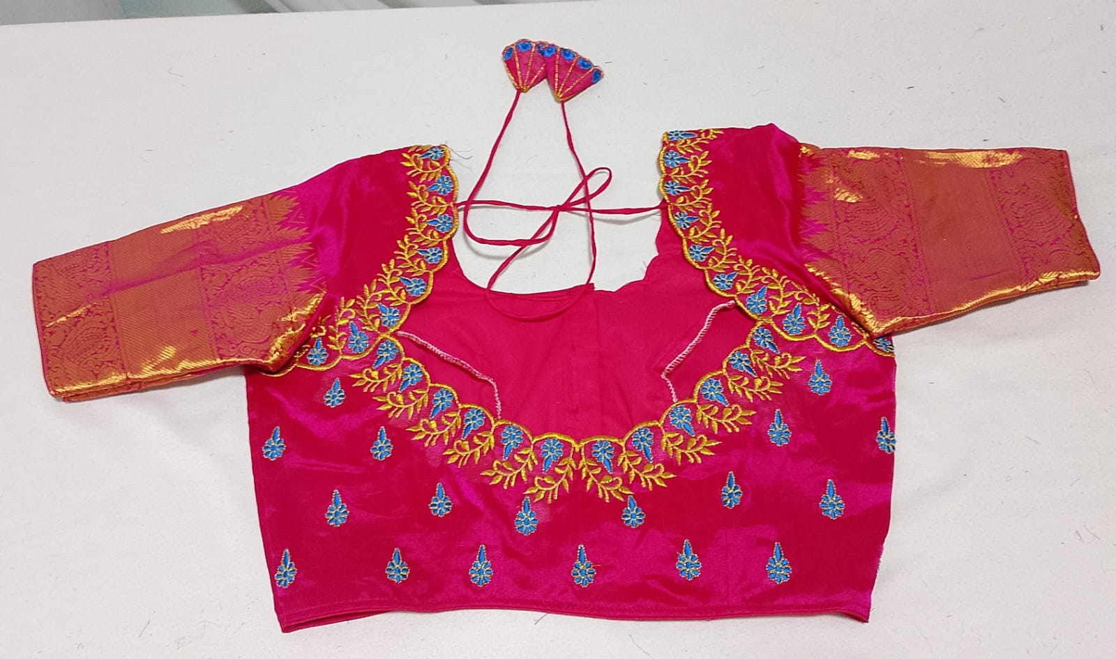 N402: Ready To Ship Beautiful Mangalagiri Saree With Stitched Embroidery Work Blouse N402: Ready To Ship Beautiful Mangalagiri Saree With Stitched Embroidery Work Blouse