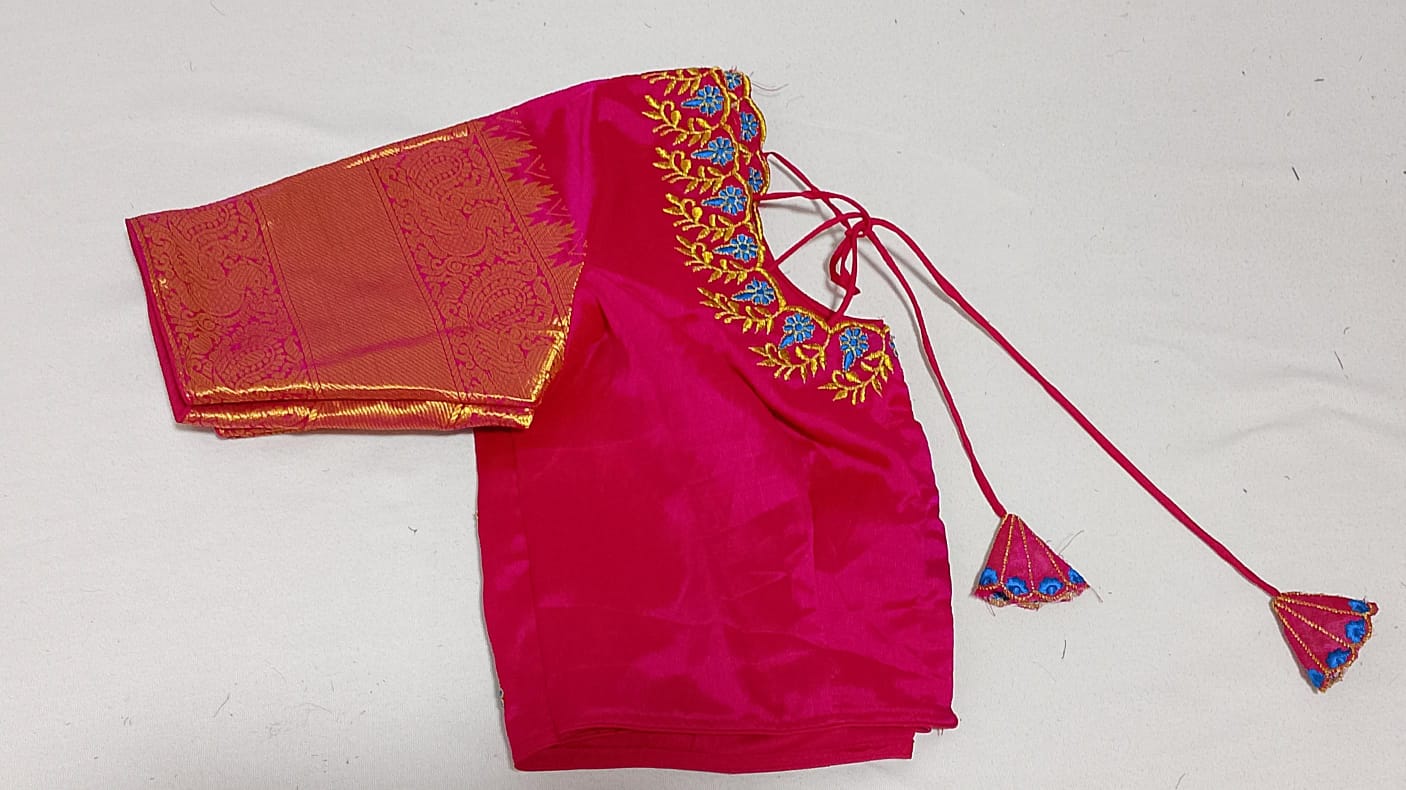 N402: Ready To Ship Beautiful Mangalagiri Saree With Stitched Embroidery Work Blouse N402: Ready To Ship Beautiful Mangalagiri Saree With Stitched Embroidery Work Blouse