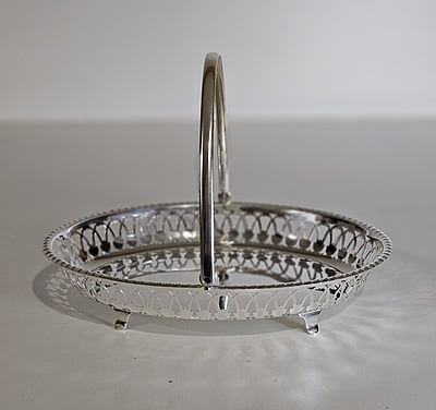 Light Basket Oval Pierced English Silver Plate c.1920.SKU:ANT:4090