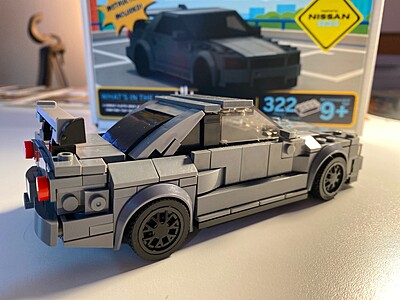 Nissan GTR R34 - Generic Plastic Brick Assembly Puzzle Kit Nissan GTR R34 - Generic Plastic Brick Assembly Puzzle Kit