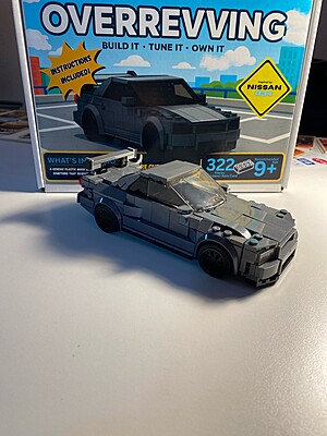 Nissan GTR R34 - Generic Plastic Brick Assembly Puzzle Kit Nissan GTR R34 - Generic Plastic Brick Assembly Puzzle Kit