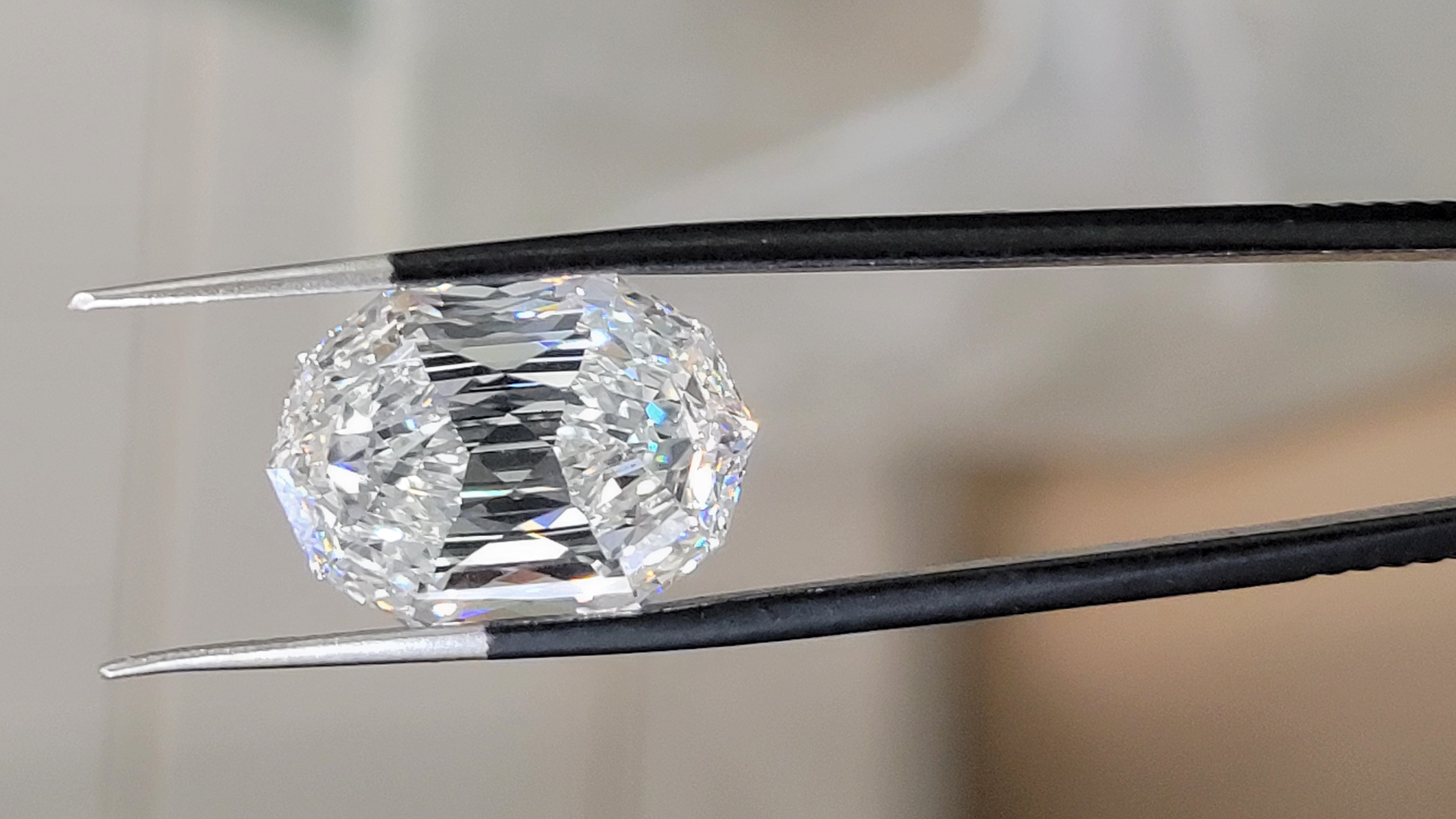 Decagonal Shape Lab Diamond