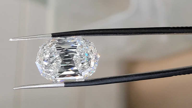 Decagonal Shape Lab Diamond