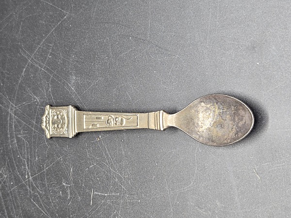 Hickory Dickory Dock Collectible Spoon, Clock Handle Design (5 ⅛ in.)