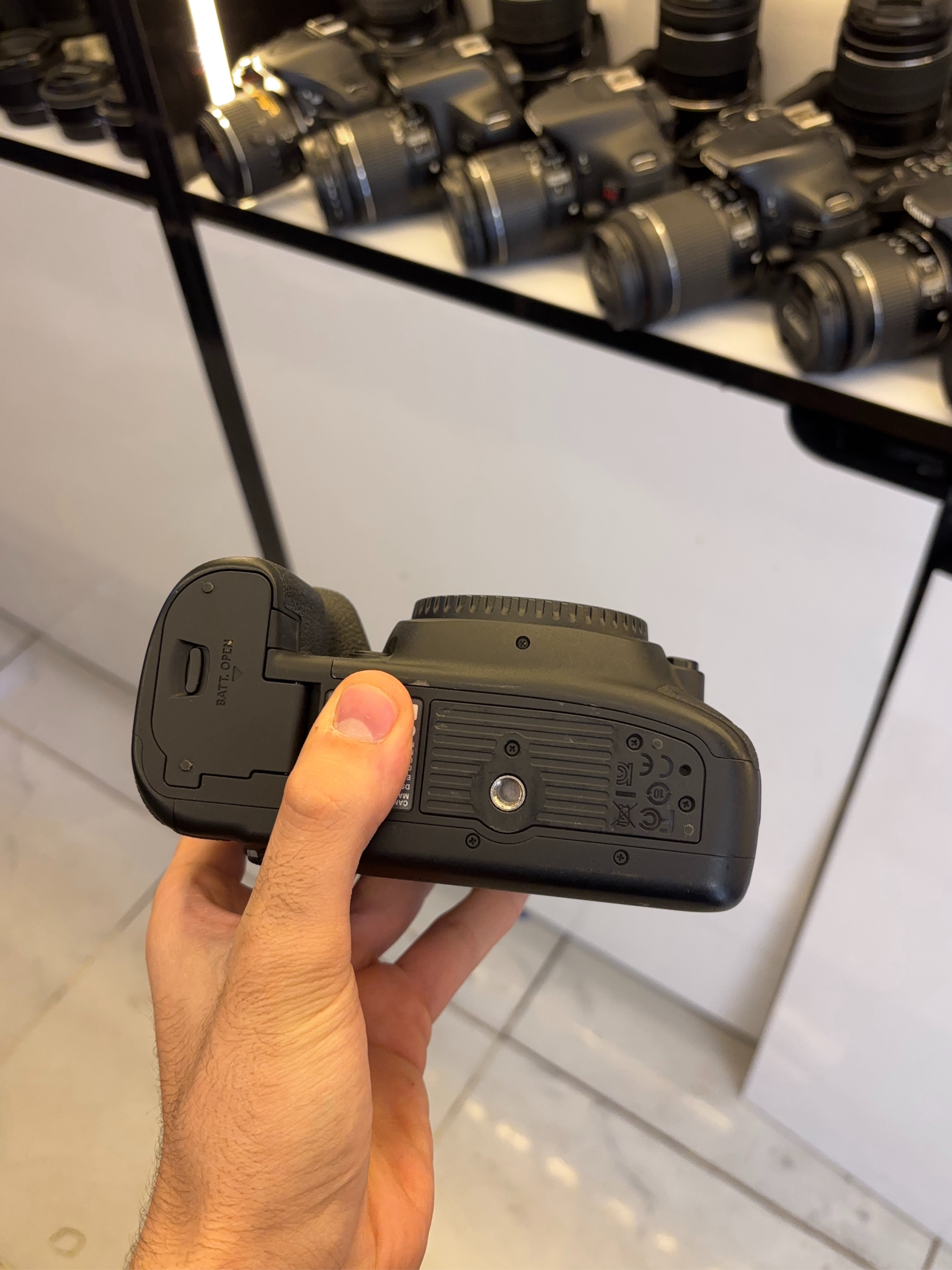 Canon 5div 8k s.n493038000010