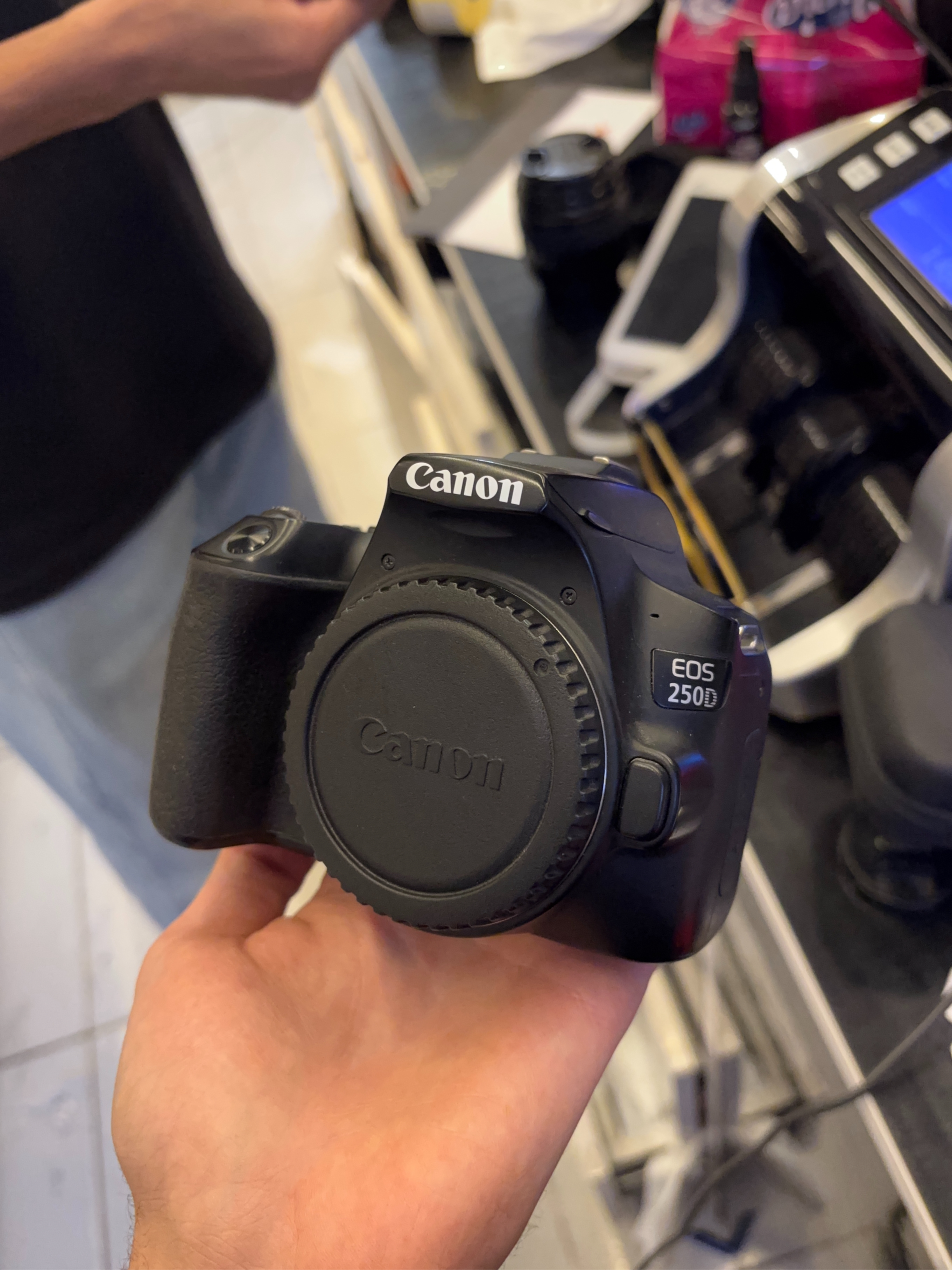 Canon 250d 41k s.n142243001202