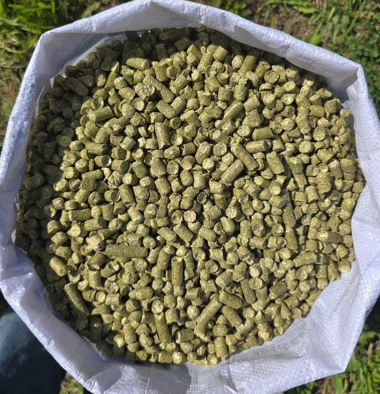 Alfalfa Pellets.