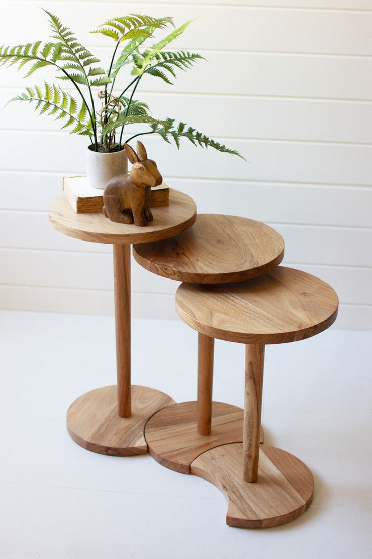 Set of 3 Round Wooden Nesting Tables – Pedestal Base Side and End Table Set for Living Room Set of 3 Round Wooden Nesting Tables – Pedestal Base Side and End Table Set for Living Room