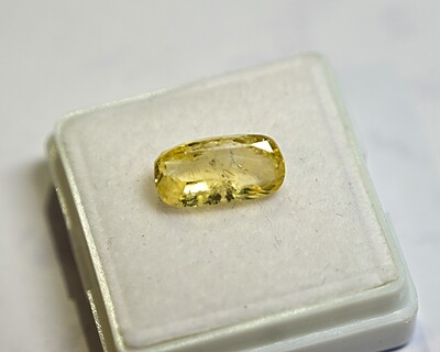 Yellow Sapphire (Pukhraj)