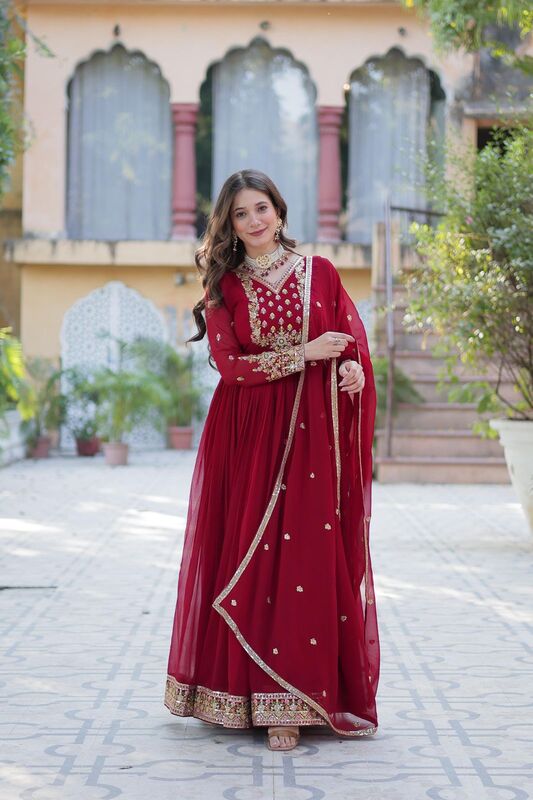 P617: Beautiful Designer Georgette Frock With Duppata