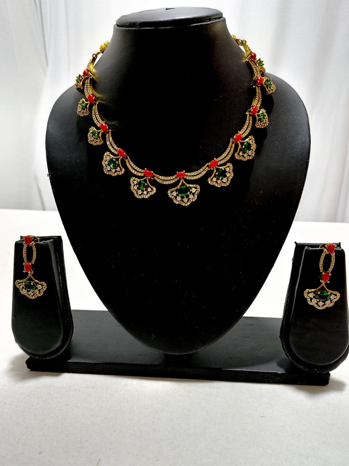 H39: Ready To Ship Beautiful Necklace Set