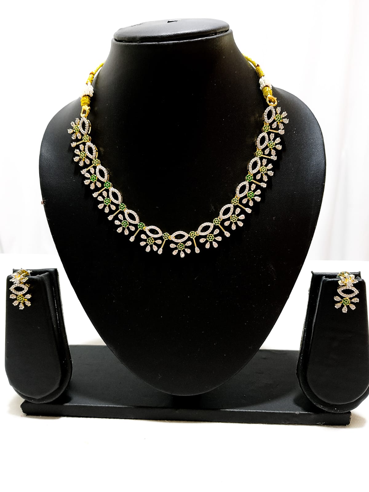 H31 : Ready To Ship Beautiful White Stone Necklace Set