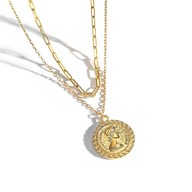 Gold-Plated Queen Elizabeth Necklace Gold-Plated Queen Elizabeth Necklace