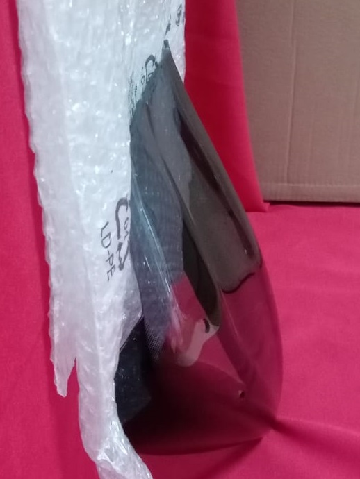 KAPPA SCREEN UNIVERSAL SMOKED 247A - DUKE 125-200-390 / GSR 600 / BN302 / CB 1000 R (06-16)